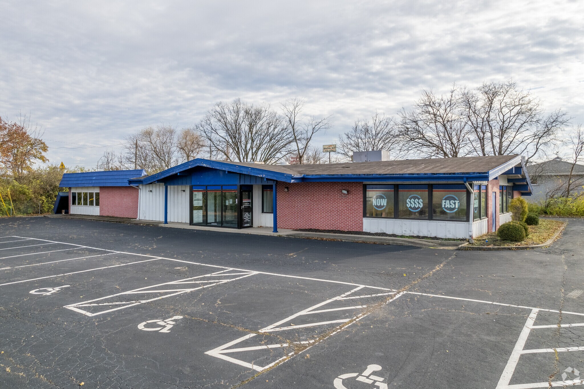11580 Chester Rd, Cincinnati, OH à louer Photo principale– Image 1 sur 5