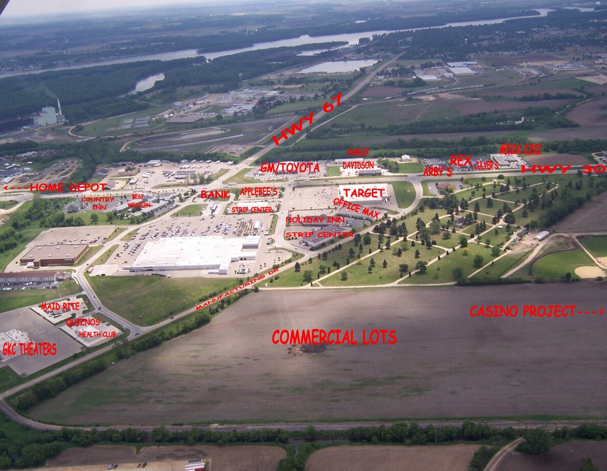 2480 Lillian Way, Clinton, IA à vendre Aérien– Image 1 sur 5
