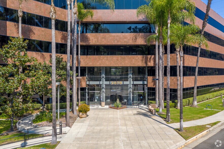 2878 camino del rio S, San Diego, CA à louer - Photo de l’immeuble – Image 2 sur 8