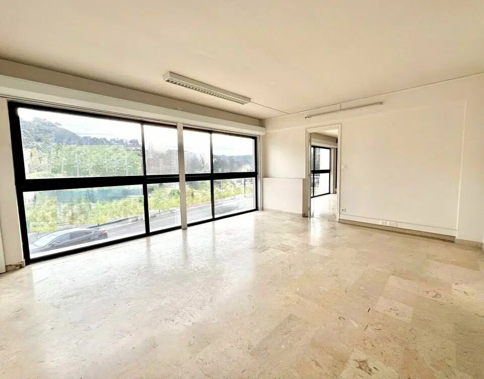 Bureau dans Le Cannet à louer Photo intérieure– Image 1 sur 6