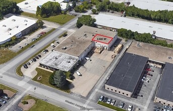 31 Western Industrial Dr, Cranston, RI à louer Photo intérieure– Image 2 sur 2