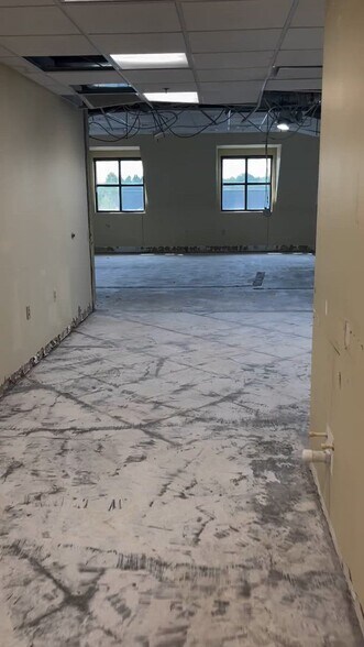 1311 S Main St, Mount Airy, MD à louer - Vidéo sur l’annonce professionnelle – Image 2 sur 10