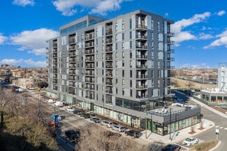 Plus de détails pour 2050 W Ogden Ave, Chicago, IL - Local commercial à louer