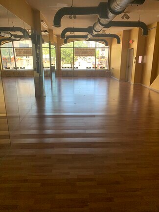 Plus de détails pour 244 Mulberry St, Newark, NJ - Local commercial à louer