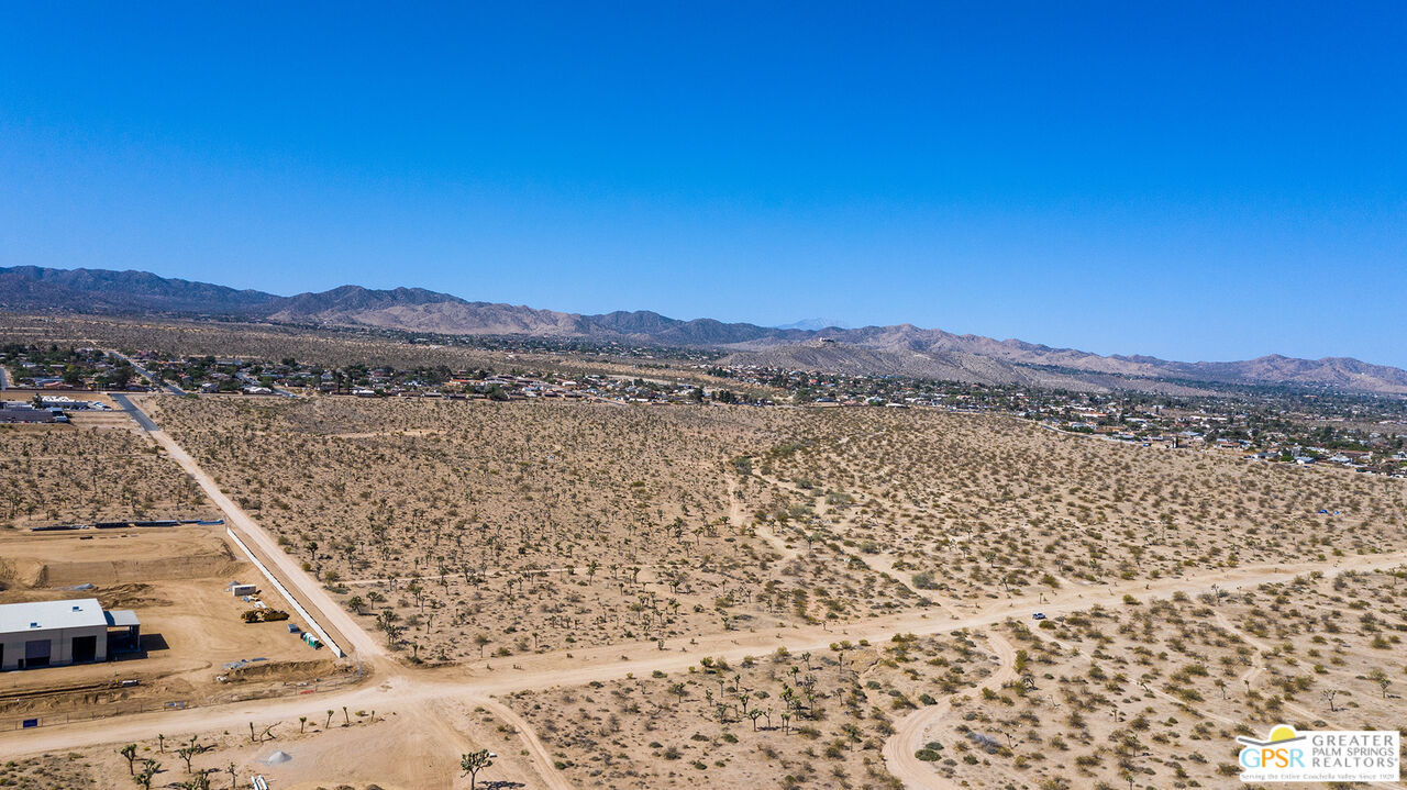 6900 Avalon Ave, Yucca Valley, CA à vendre Photo principale– Image 1 sur 3