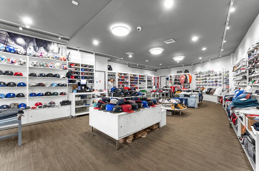 5716 Myrtle Ave, Ridgewood, NY à louer - Photo intérieure – Image 3 sur 12