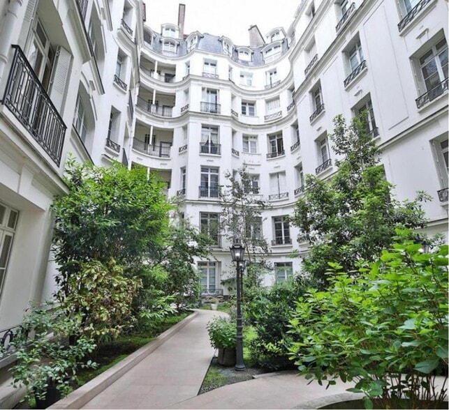 179 Rue De La Pompe, Paris à louer - Photo de l’immeuble – Image 3 sur 13