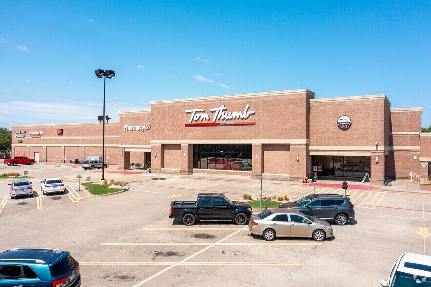 7801 Alma Dr, Plano, TX à louer - Photo principale – Image 2 sur 8