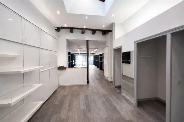 Local commercial dans Chalon-sur-Saône à vendre Photo intérieure– Image 1 sur 4