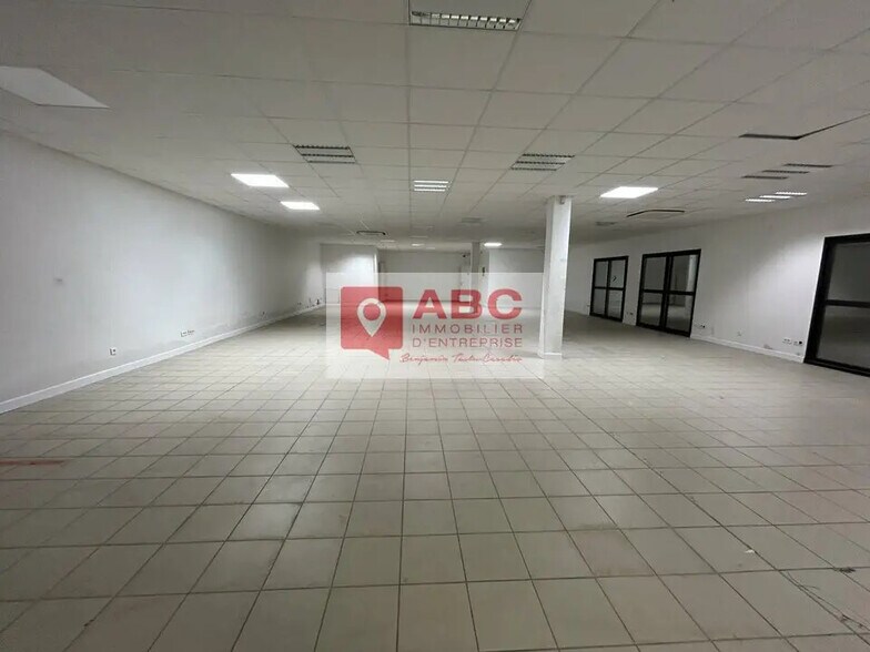 Bureau dans Lattes à louer - Photo de l’immeuble – Image 2 sur 8