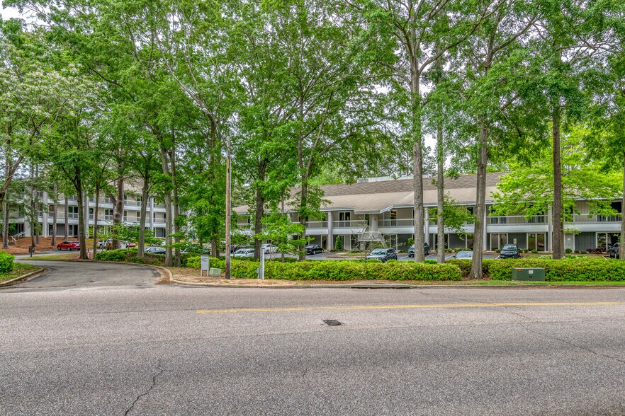 100 Interstate Park Dr, Montgomery, AL à louer - Photo de l’immeuble – Image 2 sur 14