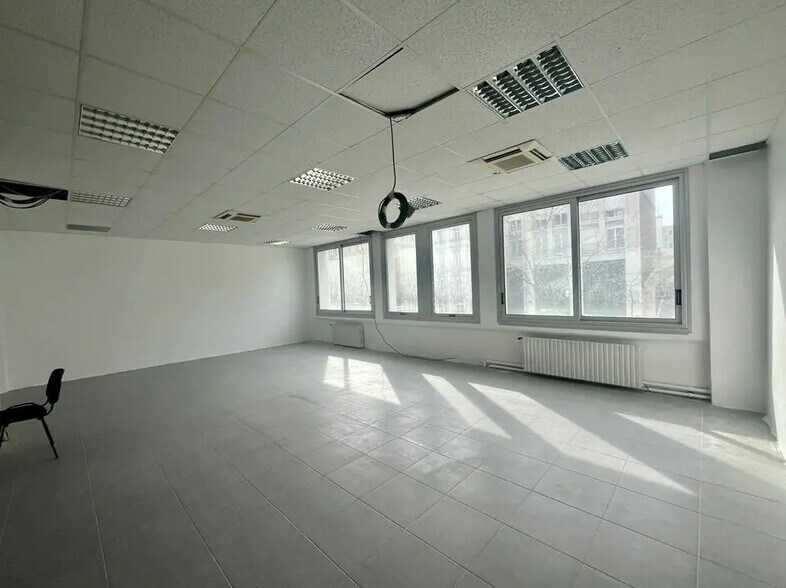 Bureau dans Le Havre à louer - Photo de l’immeuble – Image 2 sur 6