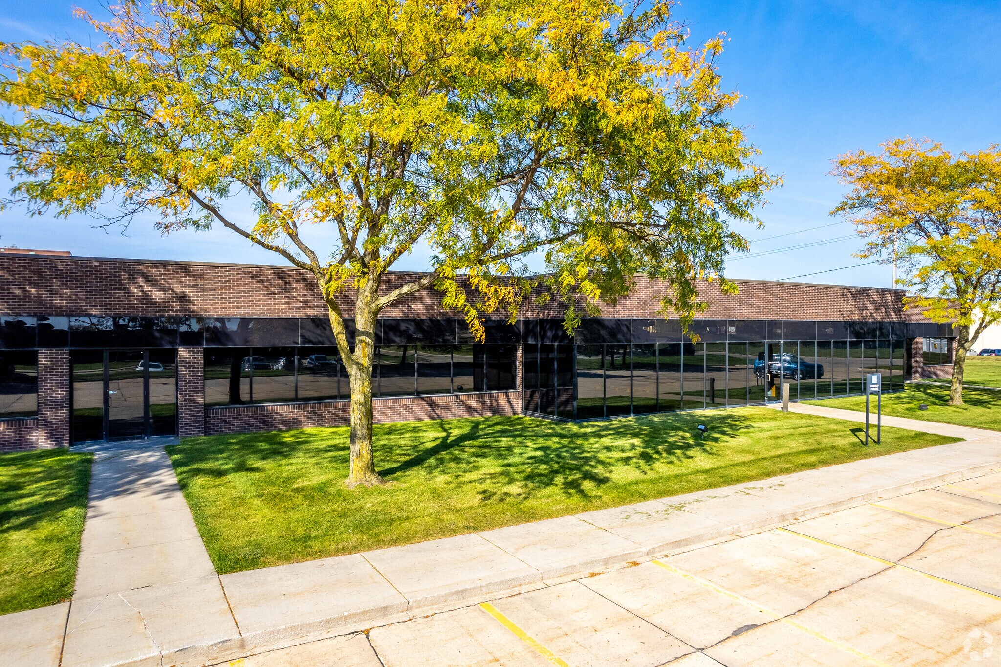 4500-4570 114th St, Urbandale, IA à louer Photo de l’immeuble– Image 1 sur 6