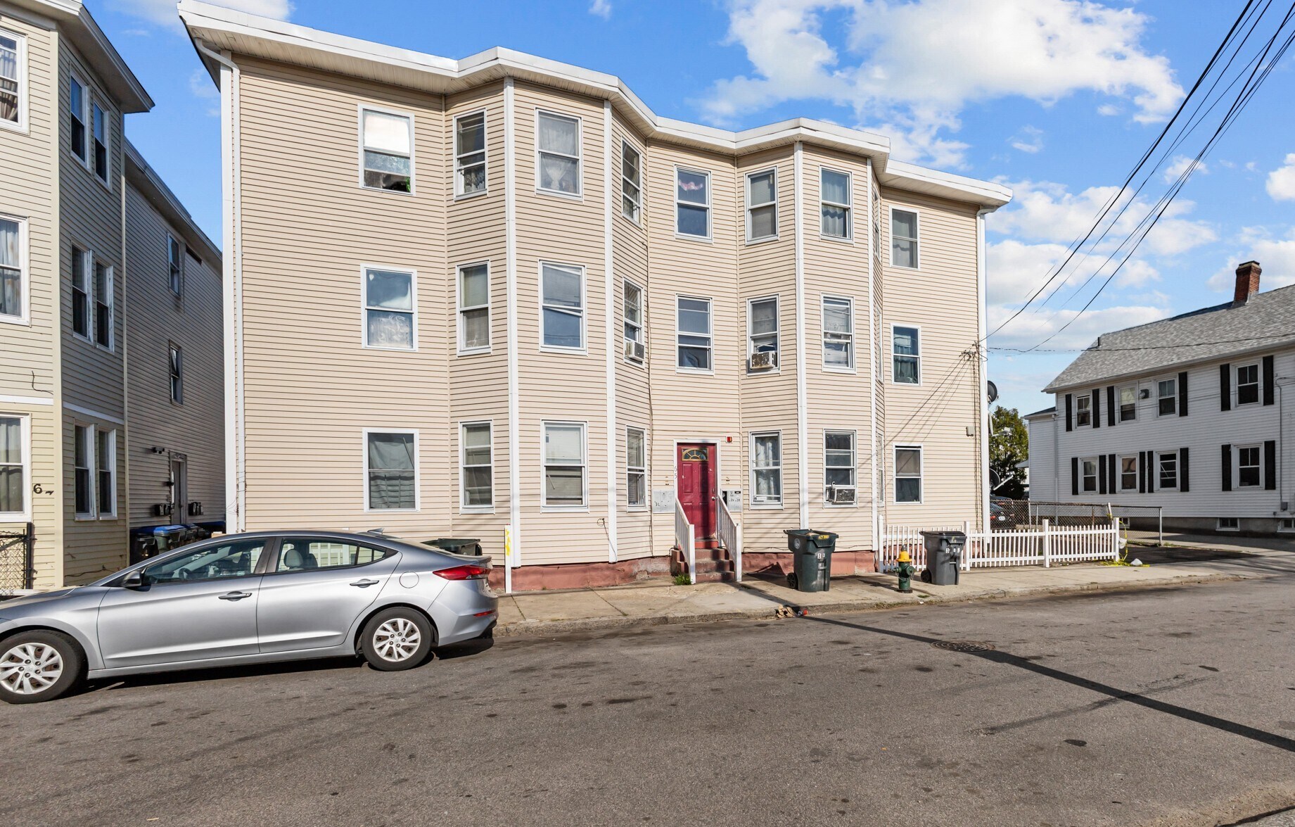 65 Russo St, Providence, RI à vendre Photo de l’immeuble– Image 1 sur 15