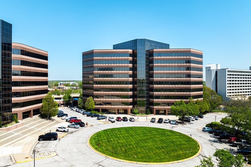 7300 W 110th St, Overland Park, KS à vendre - Photo principale – Image 1 sur 29