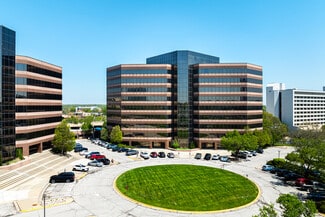 Plus de détails pour 7300 W 110th St, Overland Park, KS - Bureau à vendre