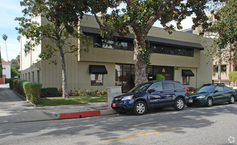 115 N El Molino Ave, Pasadena, CA à vendre - Photo de l’immeuble – Image 3 sur 3
