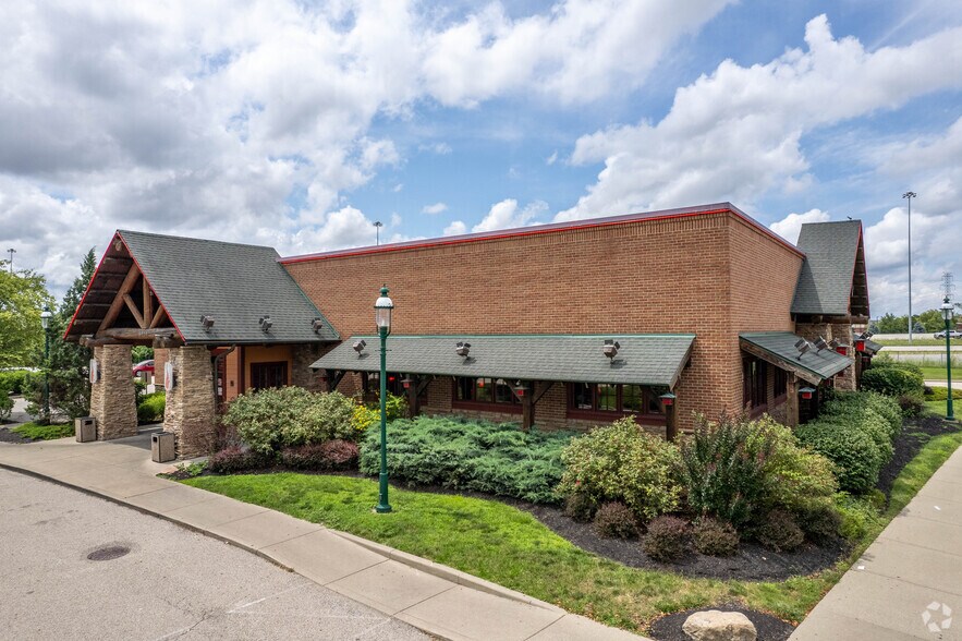 9484 Civic Centre Blvd, West Chester, OH à louer - Photo de l’immeuble – Image 3 sur 4
