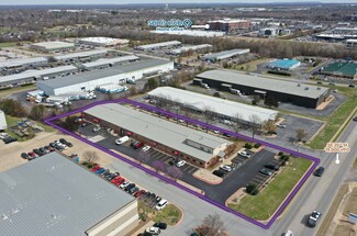 Plus de détails pour 1207 SE 28th St, Bentonville, AR - Bureau à louer