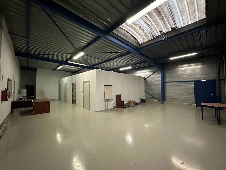 Industriel/Logistique dans Illkirch-Graffenstaden à vendre - Photo de l’immeuble – Image 3 sur 10