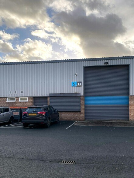 Caledonia Way, Manchester à louer - Photo de l’immeuble – Image 2 sur 5