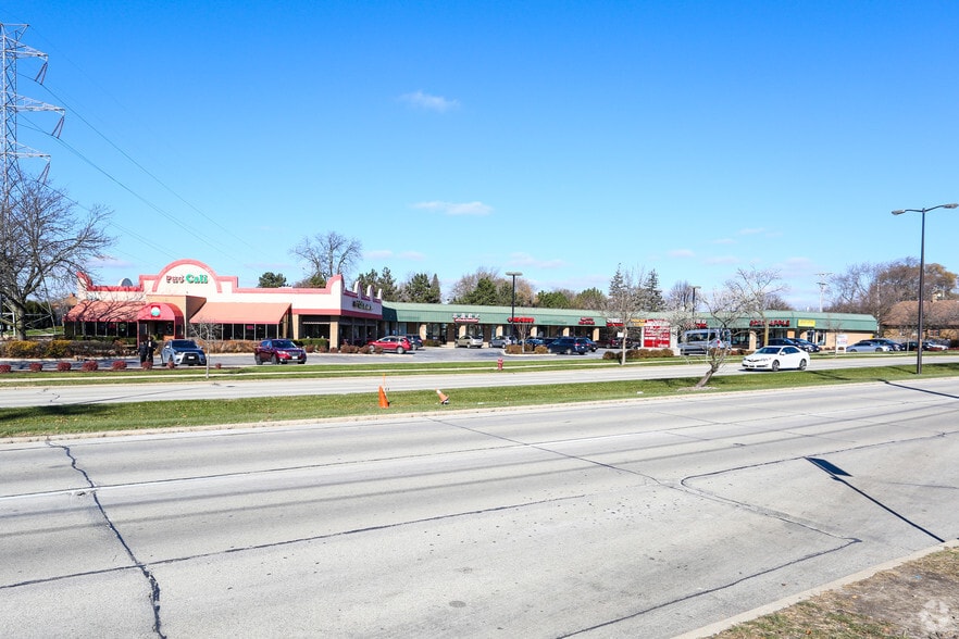 11064 W National Ave, West Allis, WI à louer - Photo principale – Image 1 sur 12