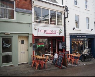 Plus de détails pour 26 High St, Stroud - Local commercial à louer