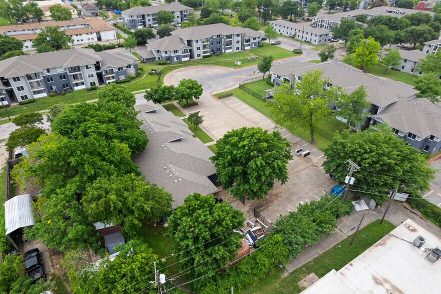 3023 Park Row Ave, Dallas, TX à vendre - Photo de l’immeuble – Image 2 sur 2