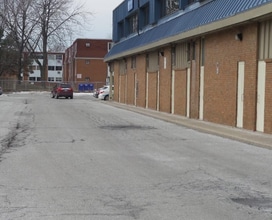 7605-7689 Tecumseh Rd E, Windsor, ON à louer Photo de l’immeuble– Image 2 sur 5