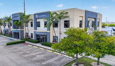 10900 NW 25th St, Doral, FL à louer Photo intérieure– Image 2 sur 21