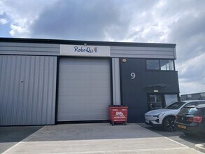 1-9 Ravens Court, Harrier Way, Yaxley à louer Photo intérieure– Image 1 sur 3