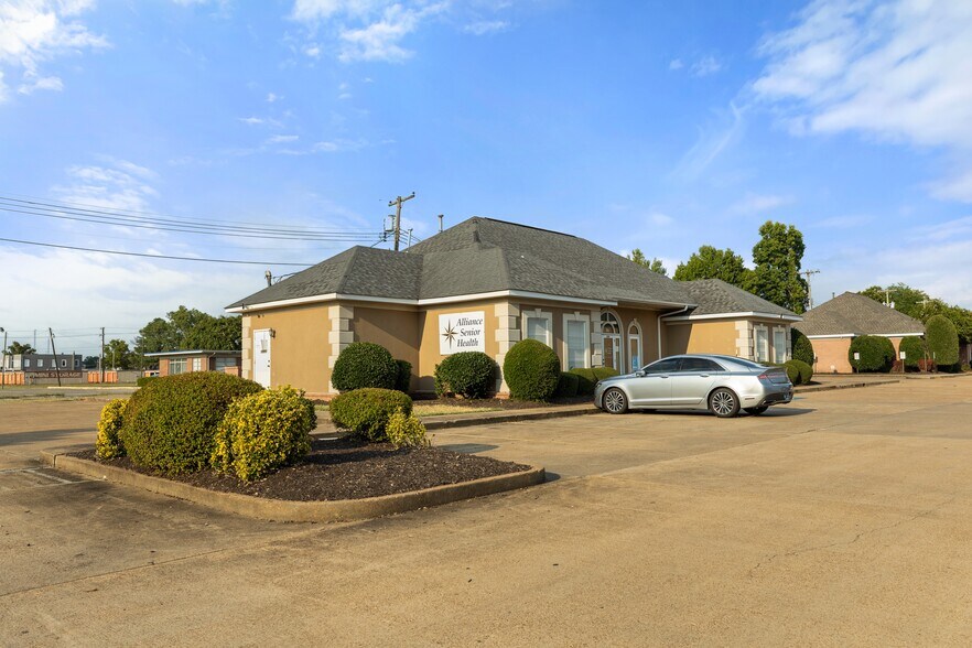 304 S Rhodes St, West Memphis, AR à vendre - Photo principale – Image 1 sur 3