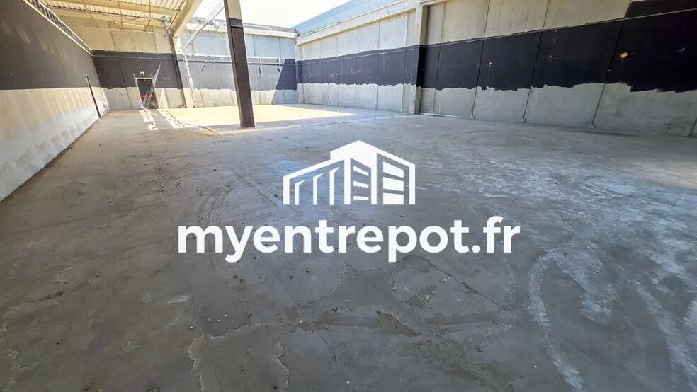 Local d’activités dans Aubagne à louer - Photo intérieure – Image 3 sur 5