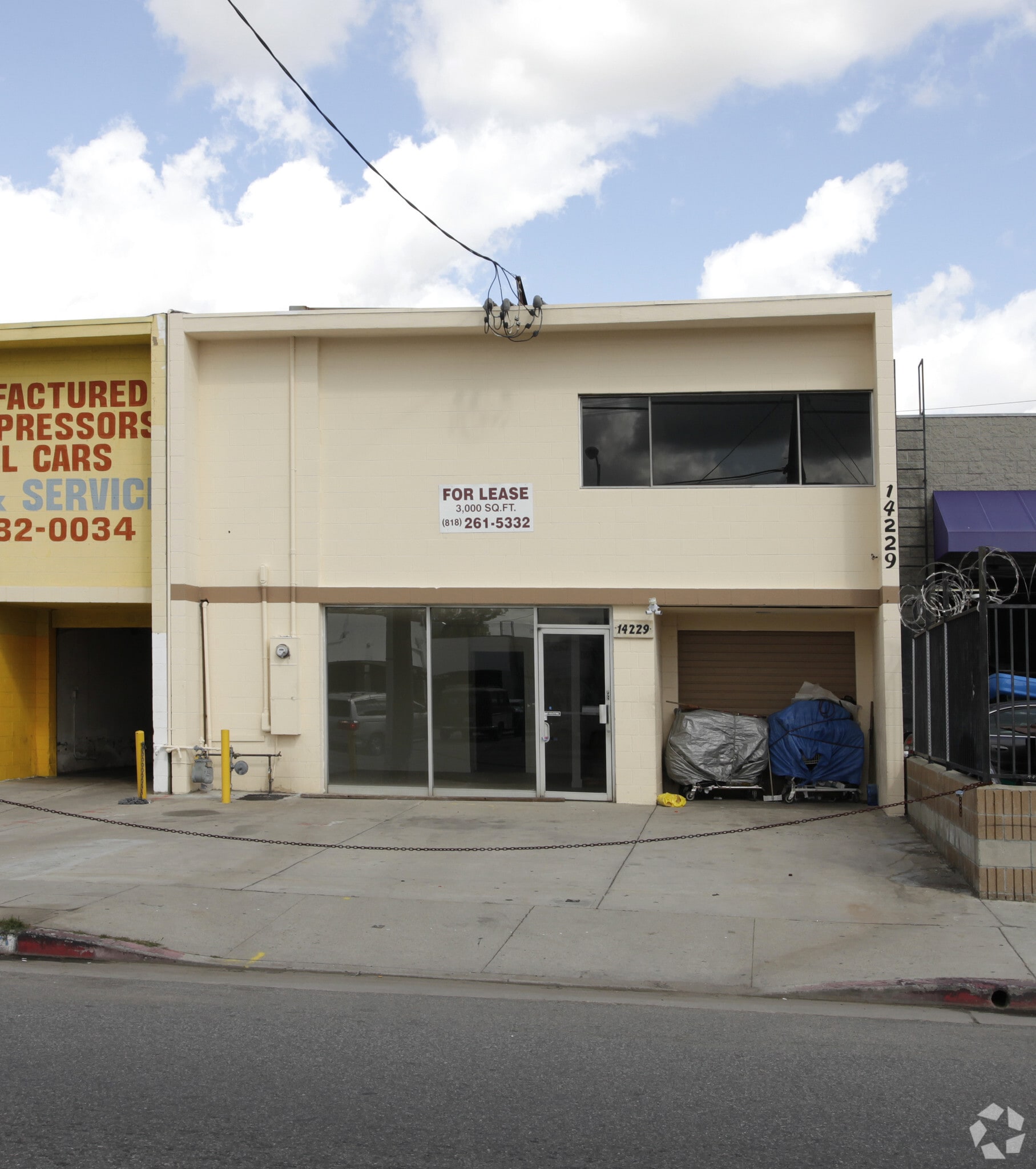 14229 Oxnard St, Van Nuys, CA à vendre Photo principale– Image 1 sur 6