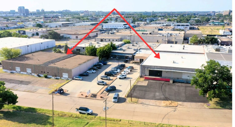 Warehouses or Re-Development Site portefeuille de 2 biens à vendre sur LoopNet.fr - Photo de l’immeuble – Image 1 sur 6