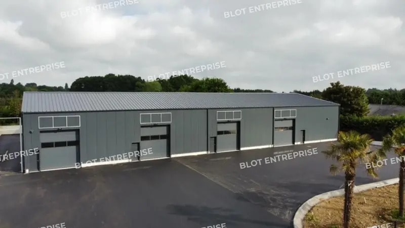 Local d’activités dans Quessoy à louer - Photo de l’immeuble – Image 1 sur 6