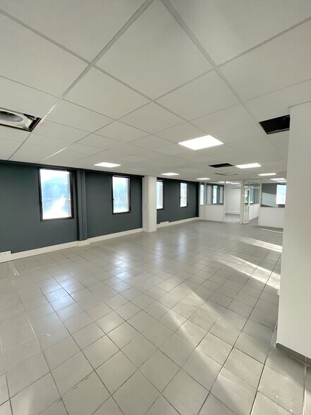 155 Rue Du Dirigeable, Aubagne à louer - Photo intérieure – Image 2 sur 8