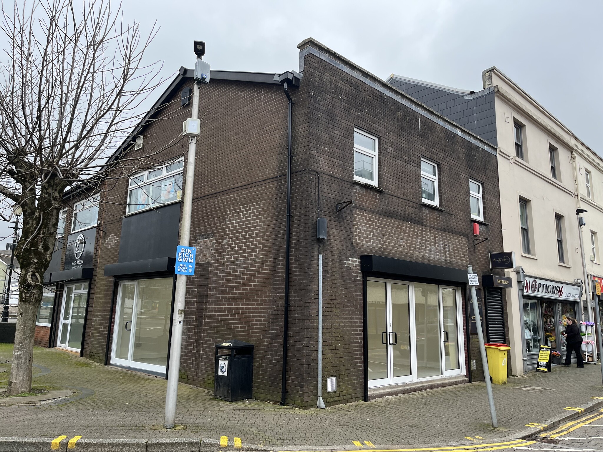 27-27a Victoria St, Merthyr Tydfil à louer Photo intérieure– Image 1 sur 17