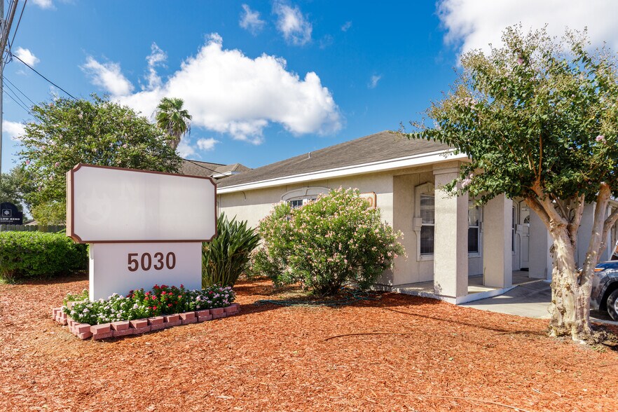 5030-5034 Holly Rd, Corpus Christi, TX à vendre - Photo de l’immeuble – Image 3 sur 5