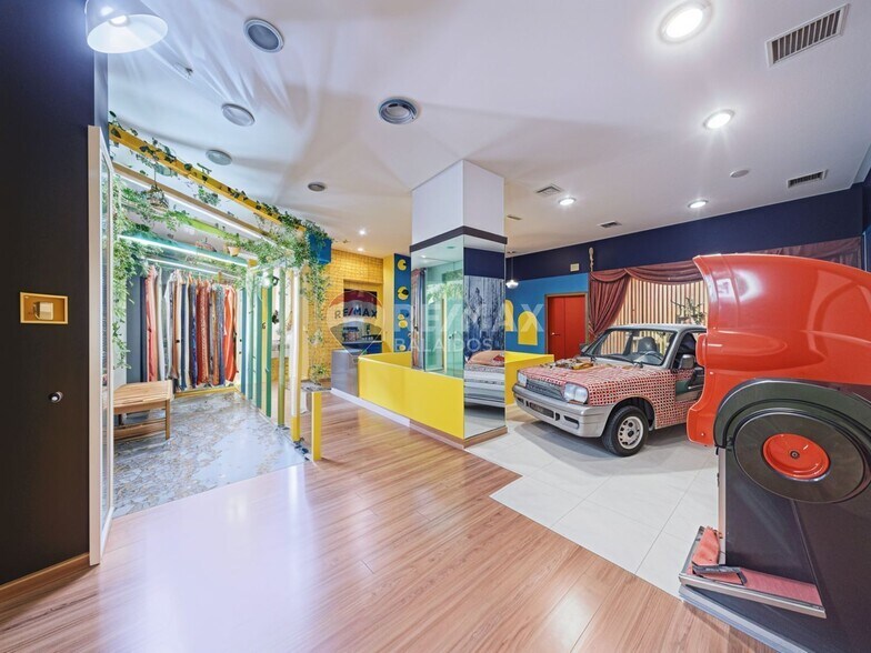 Local commercial dans Vigo, Pontevedra à vendre - Photo de l’immeuble – Image 2 sur 45