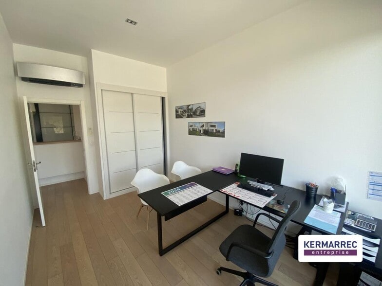 Bureau dans Vern-sur-Seiche à louer - Photo intérieure – Image 3 sur 4