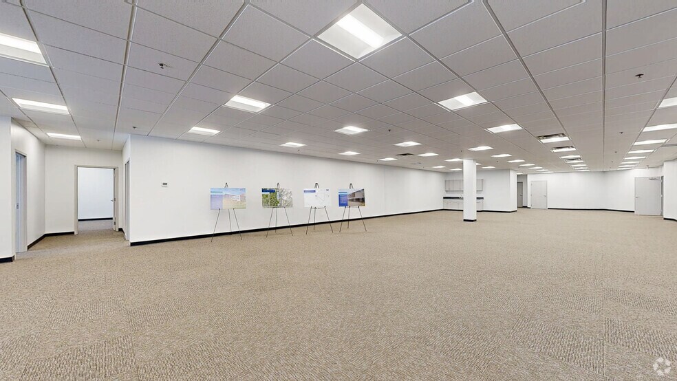 1284 Corporate Center Dr, Eagan, MN à louer - Numérisation 3D Matterport – Image 3 sur 11