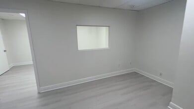 10191 W Sample Rd, Coral Springs, FL à louer - Vidéo sur l’annonce professionnelle 