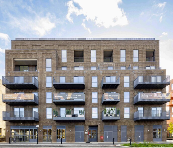 104 Beresford Av, Wembley à louer - Photo de l’immeuble – Image 1 sur 2