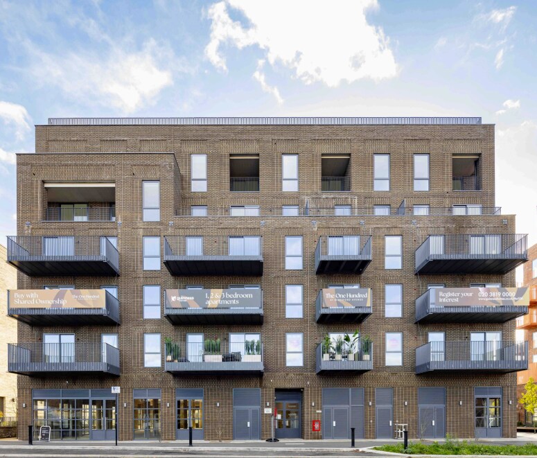 104 Beresford Av, Wembley à louer Photo de l’immeuble– Image 1 sur 3