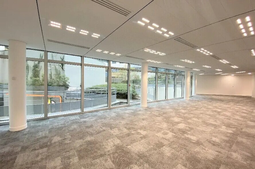 9-15 Rue Maurice Mallet, Issy-les-Moulineaux à louer - Photo de l’immeuble – Image 2 sur 4