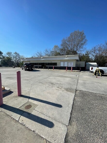 810 E Cumberland St, Dunn, NC à vendre - Photo de l’immeuble – Image 1 sur 4