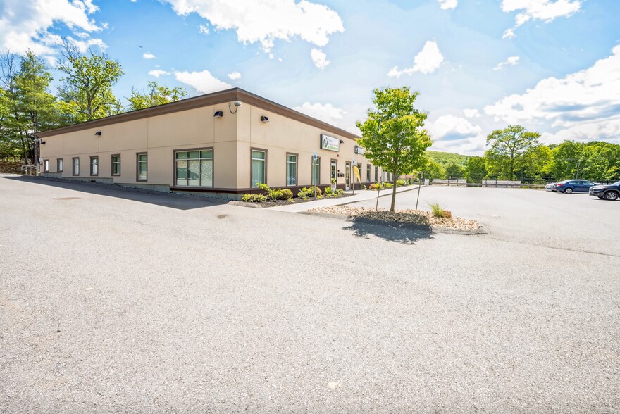 50 Whalon St, Fitchburg, MA à vendre - Photo de l’immeuble – Image 2 sur 7