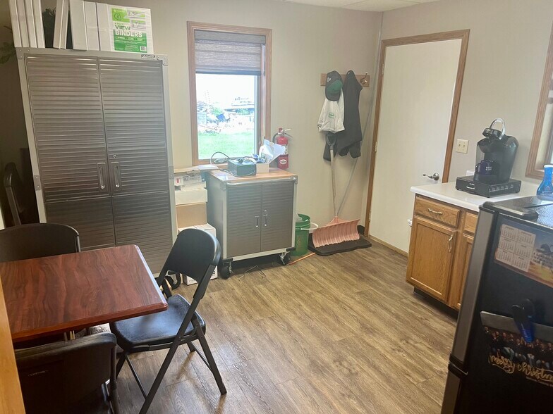 110 Main St, Salem, SD à vendre - Photo de l’immeuble – Image 3 sur 6