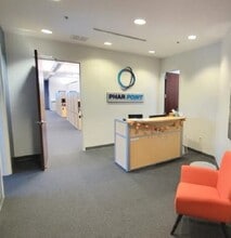 1001 Military Cutoff Rd, Wilmington, NC à louer Photo intérieure– Image 1 sur 4